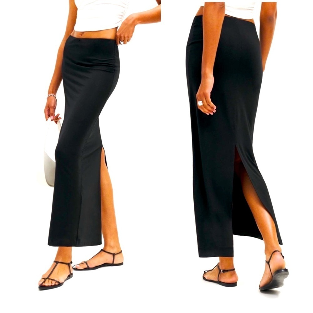 NWT The Reformation Maria Skirt Black size SP sold out online